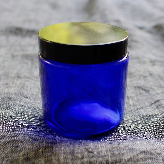 Blue glass pot - black lid: 100ml image 0